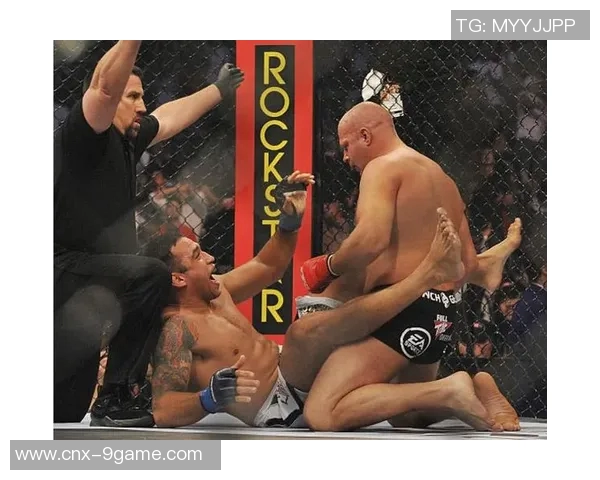 UFC毁灭者与凯恩的巅峰对决谁将称霸擂台引发全球热议